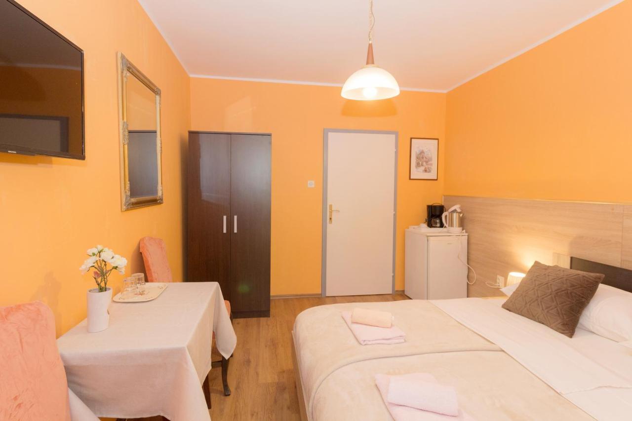 Bed & Breakfast Palma Bed & Breakfast Medulin Exterior photo